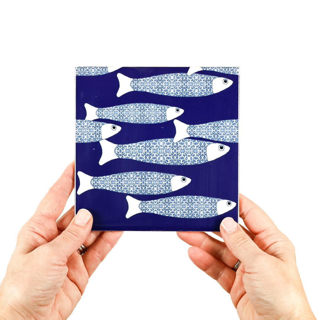 SALE SECONDS - SET of 2 x 15.2cm Navy blue ocean shoal (border version)