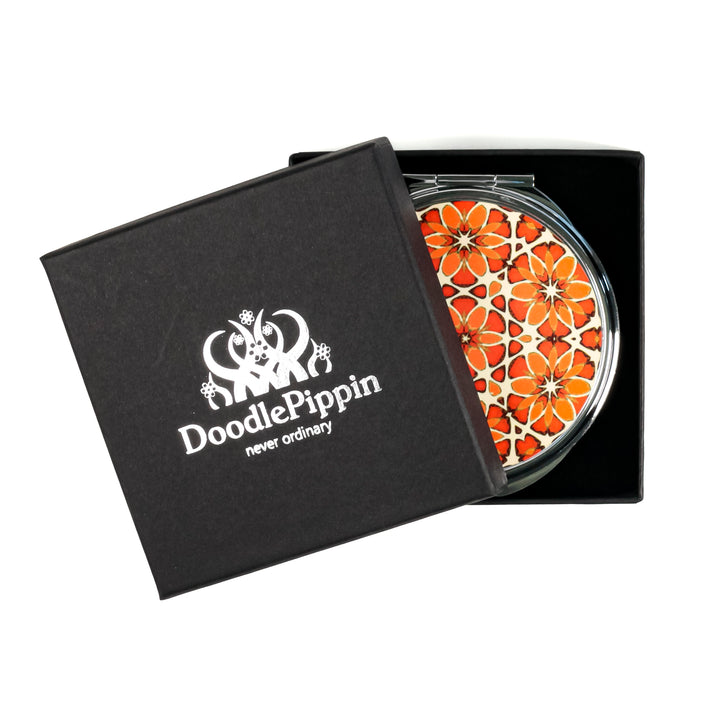 Black and White Celtic Knot Compact Folding Mirror
